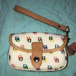 Dooney & Bourke